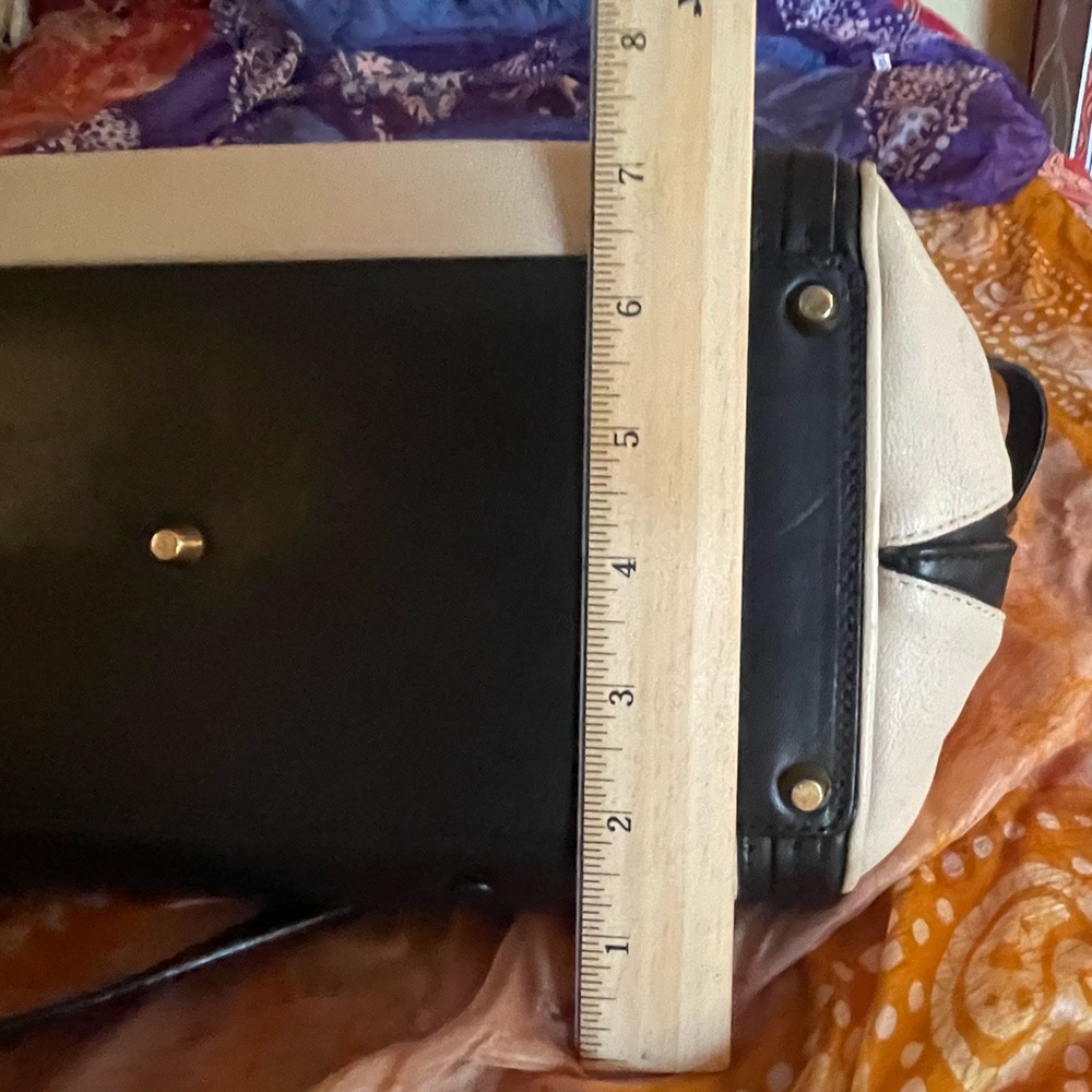 REPOSHED Chloe bag Euc - Picture 5 of 15